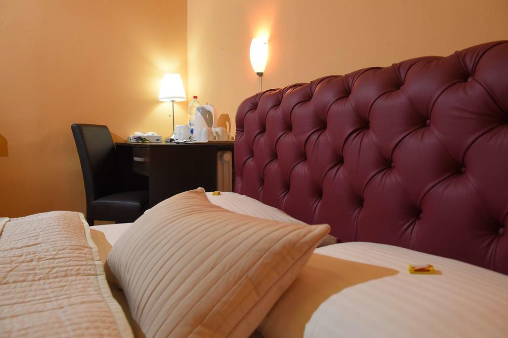 Apartment Inn Rooms Novi Sad Quarto foto