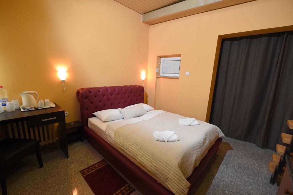 Apartment Inn Rooms Novi Sad Quarto foto