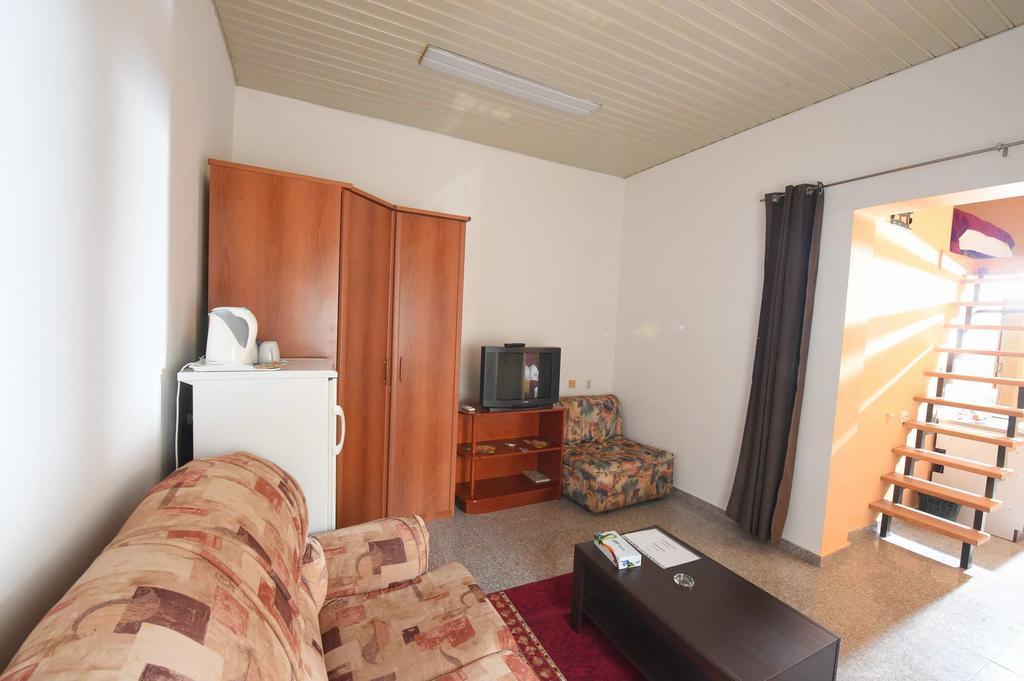 Apartment Inn Rooms Novi Sad Quarto foto